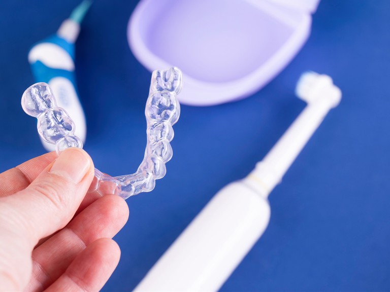 8 Ways to Extend the Lifetime of Your Dental Guard or Aligner